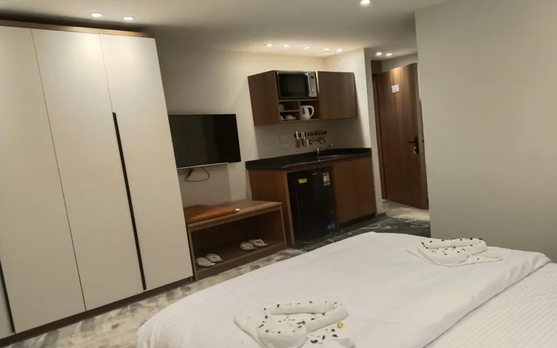 Comfortable King Bed Room – Sakan Hotel
