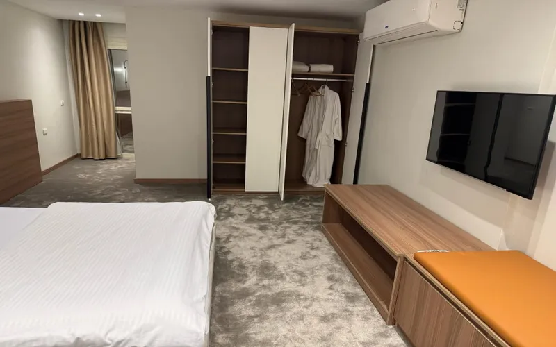 Comfortable Twin Beds – Sakan Hotel