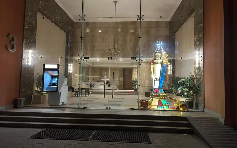 Private entrance to mini hotel SAKAN STUDIOS